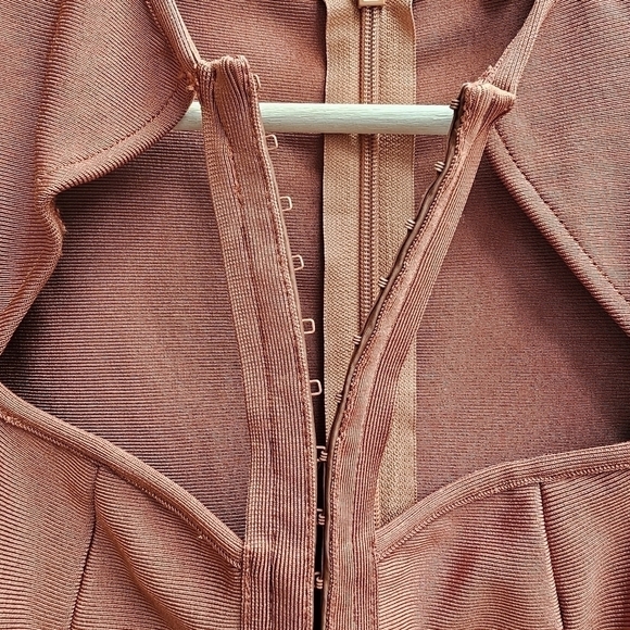 Miss Circle Burnt Orange Cut Out Body Contouring Dress, Size Large - Picture 8 of 11